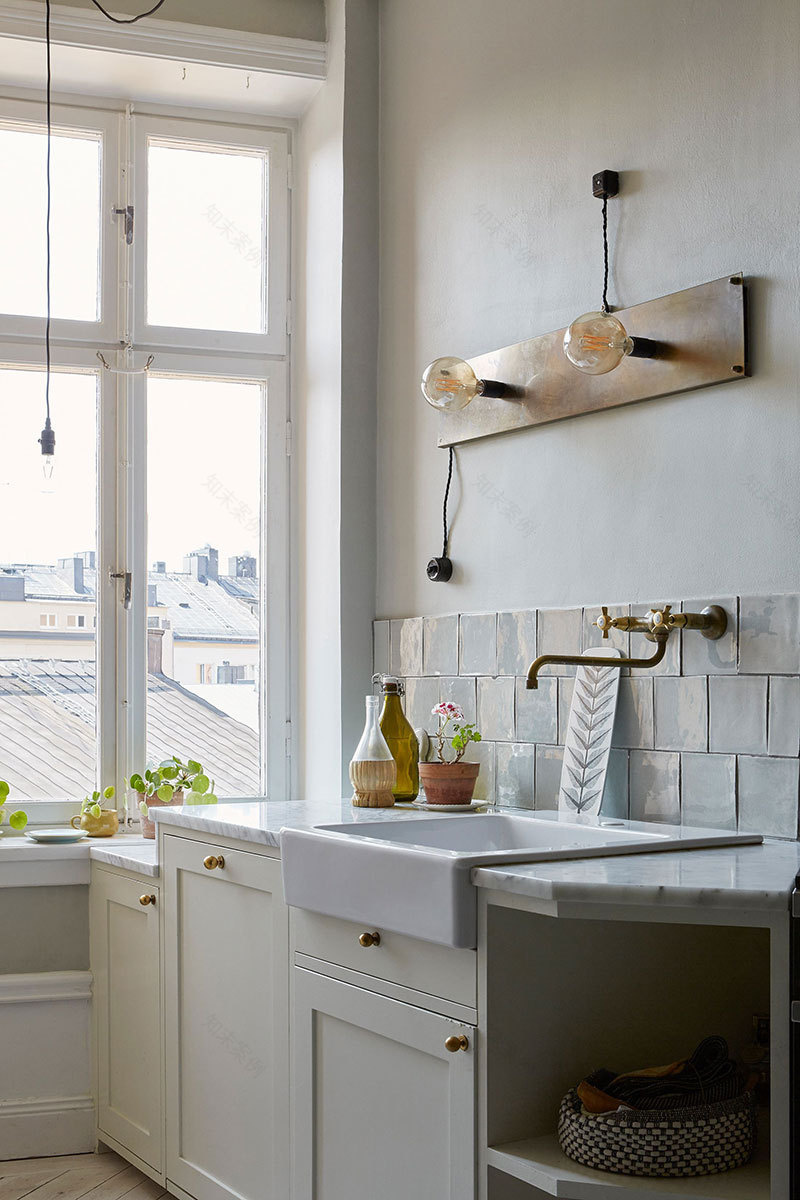 斯德哥尔摩历史中心,充满生活气息的公寓设计-12