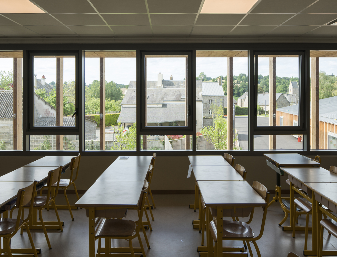 法国诺曼底小村庄的木结构学校建筑设计-26