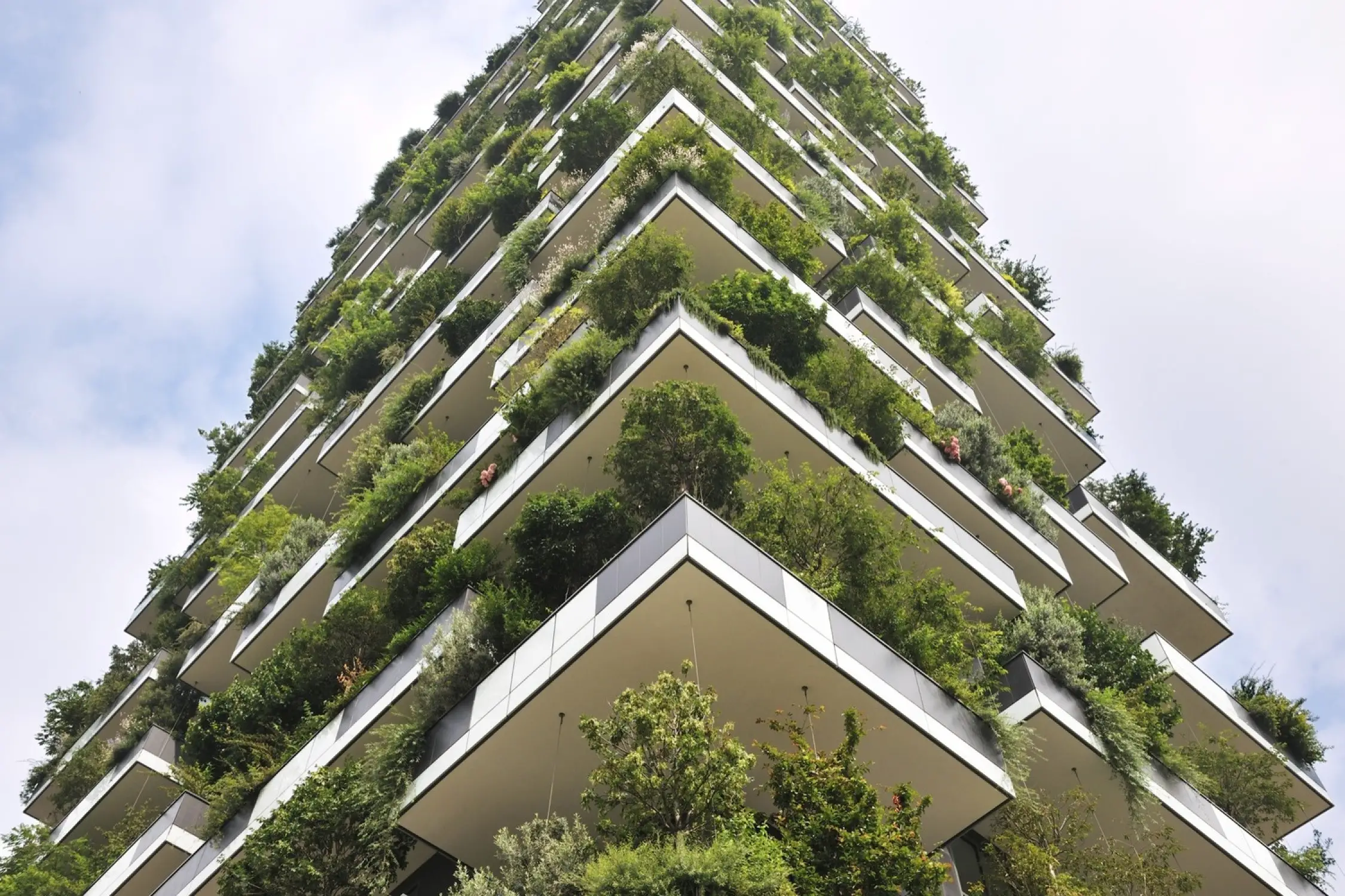 米兰传奇建筑 Bosco Verticale 的现代公寓设计-19