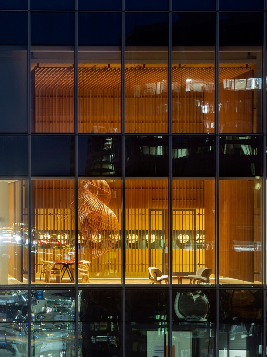 芝加哥摩天楼中的艺术与自然交融-34