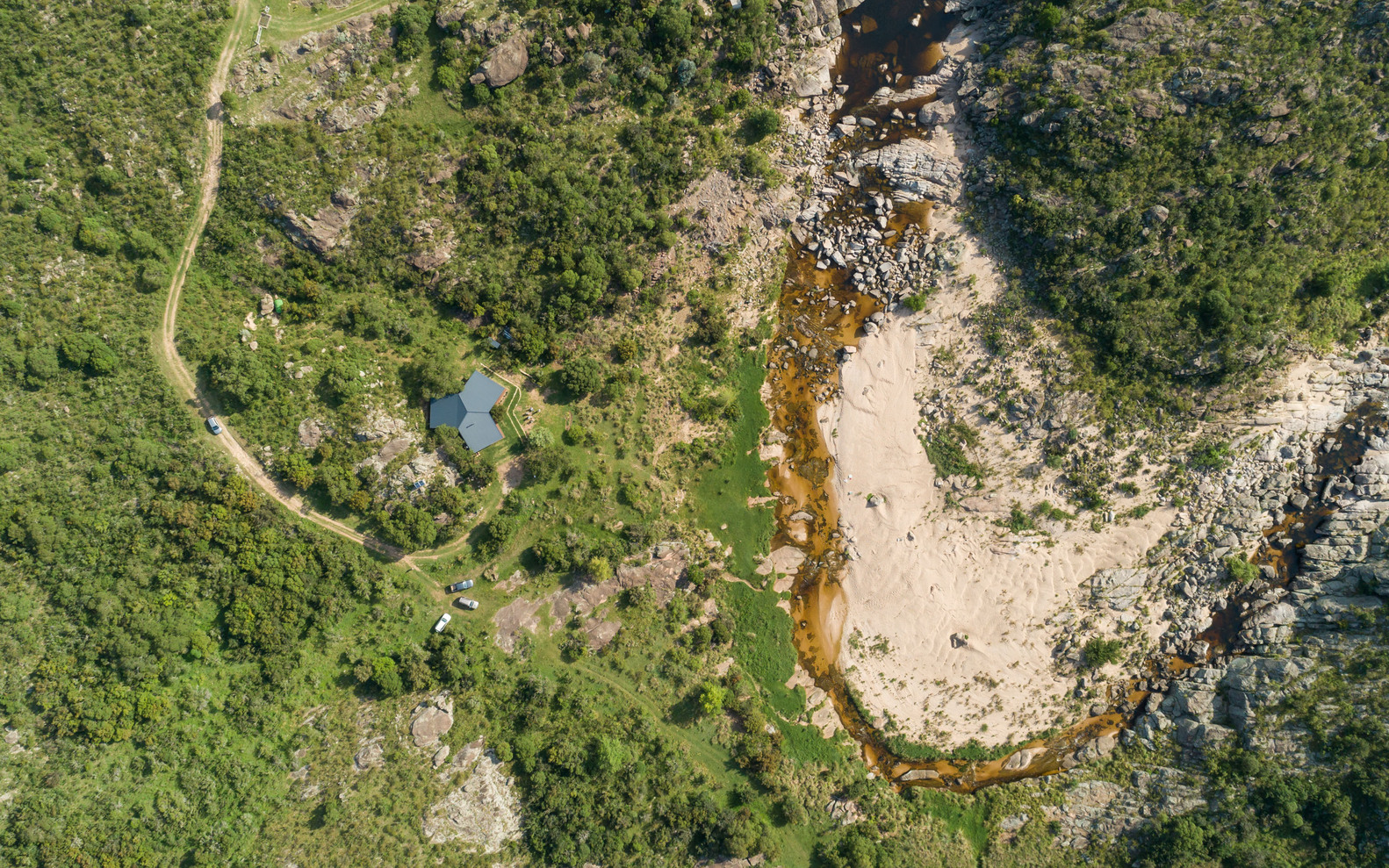 阿根廷山间度假别墅丨Diaz Marcellino Arquitectos-32