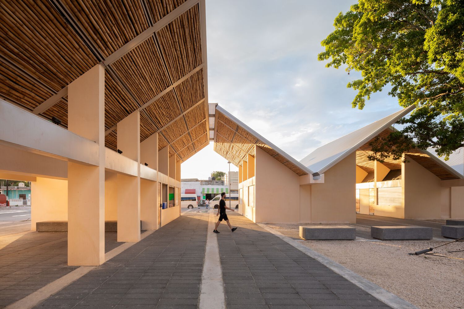 希克苏鲁伯市场广场丨墨西哥丨Estudio MMX-30