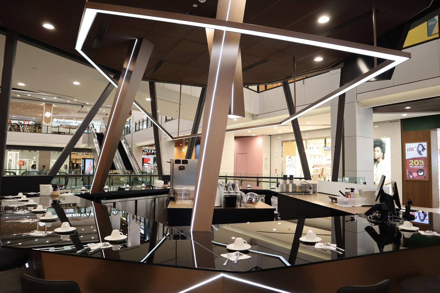 月球上的房子-28