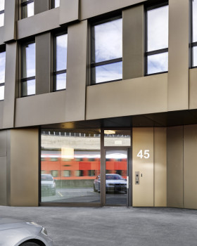 瑞士绿色城市酒店及办公楼丨瑞士苏黎世丨Gigon,Guyer Architekten