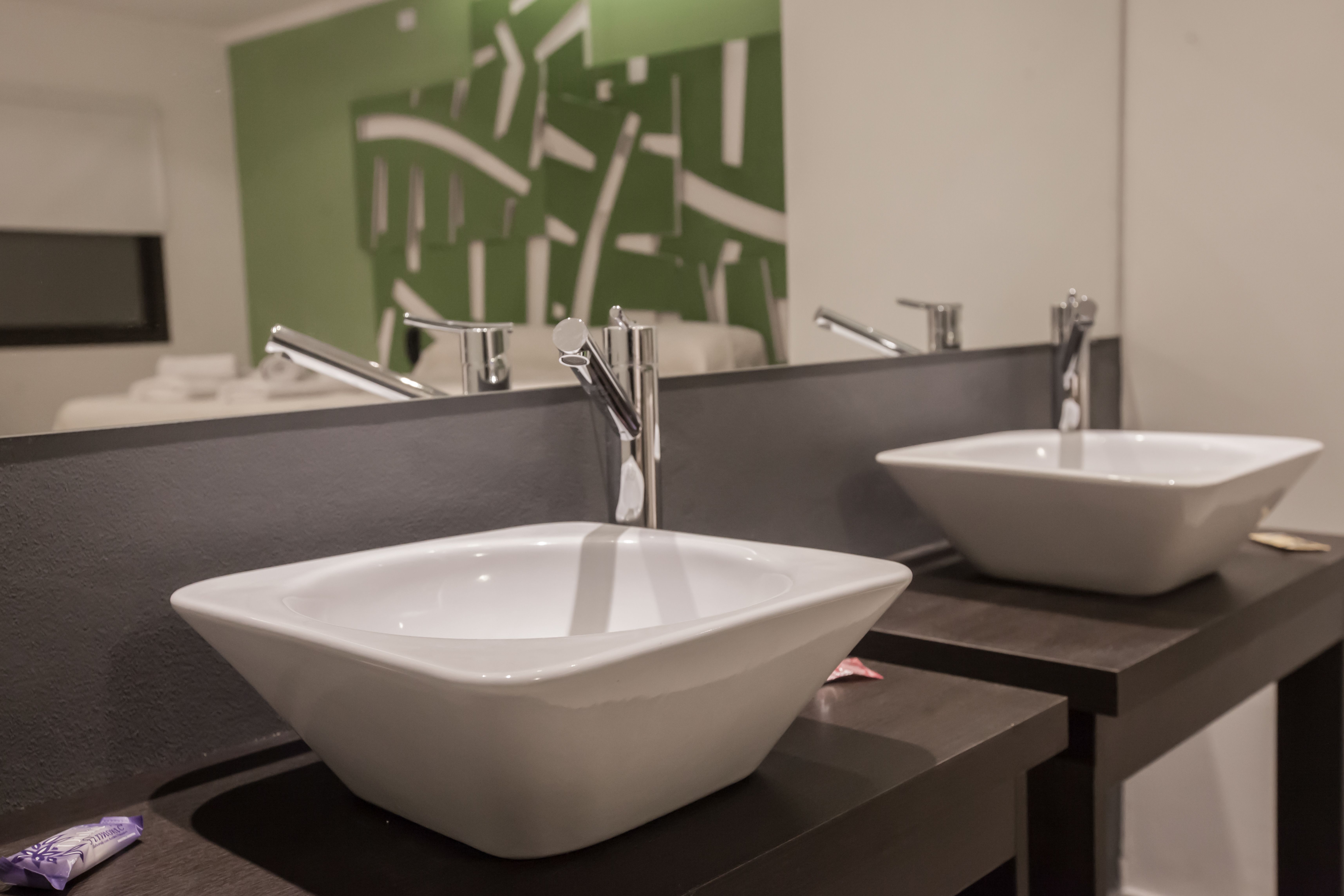 激情汽车旅馆-8