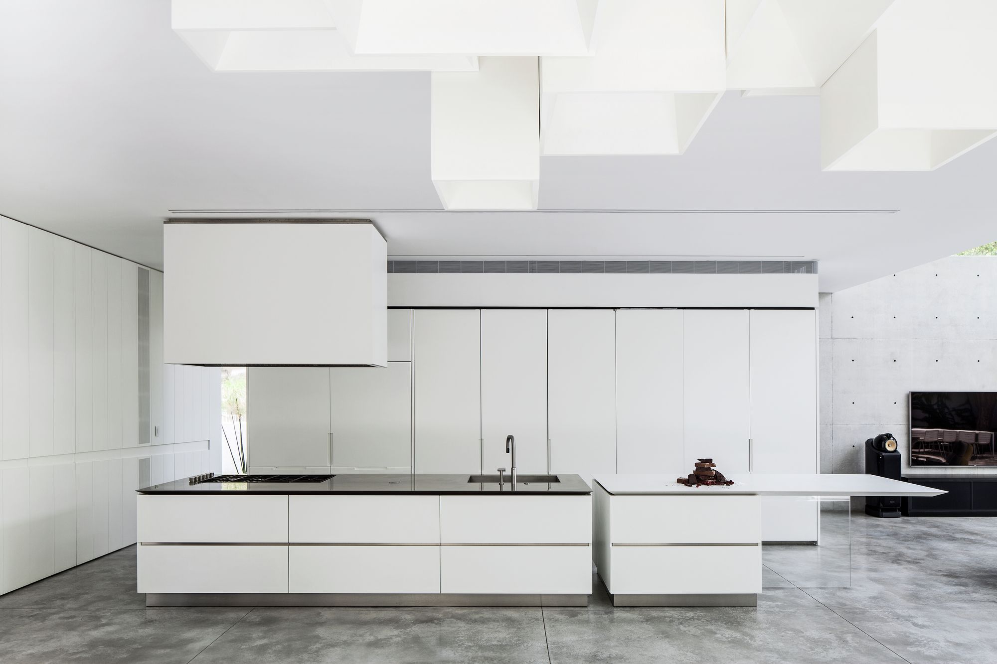 割裂与连接 | 混凝土与玻璃的共生之作-56