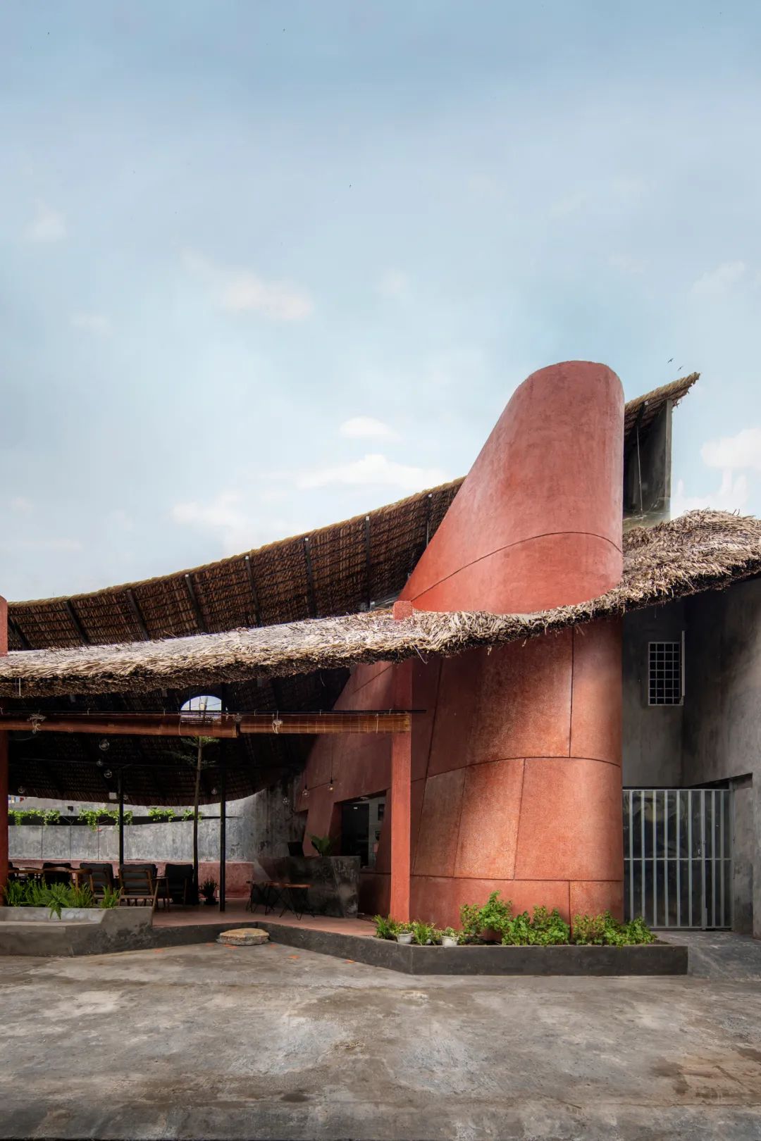 现代茅草建筑 | 传统工艺的当代新生-53