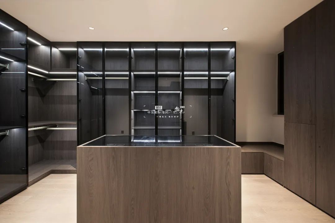 字形意,雍景湾 480㎡现代轻奢别墅装修之美丨中策-25