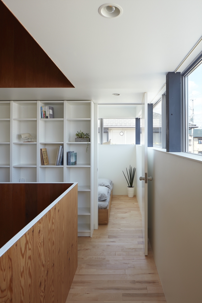 体育馆式住宅设计，室内篮球场与生活空间的创新融合-26