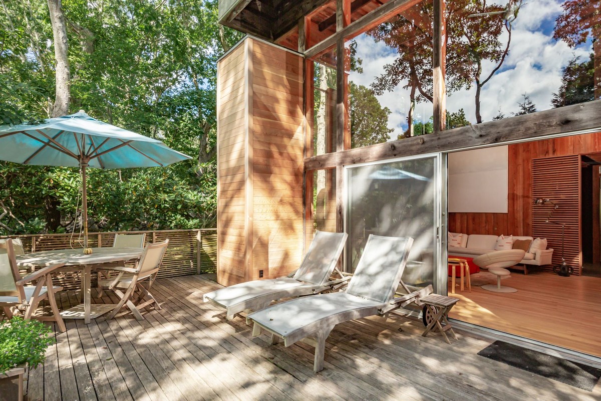Harry Bates-designed East Hamptons home is for rent - The Spaces-1