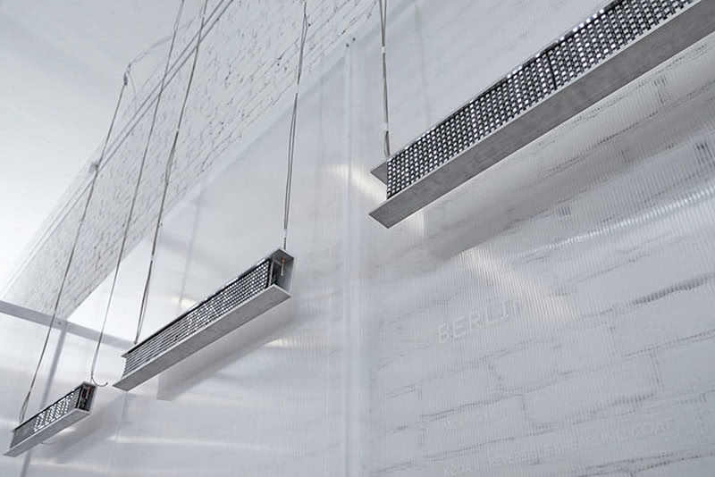 简约舒适,打造吸引人的服装店空间-25