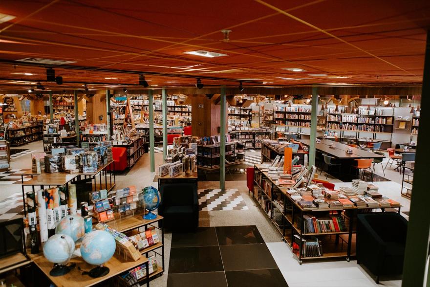 Livraria Cultura Fortaleza · 数字时代的现代图书馆设计-11