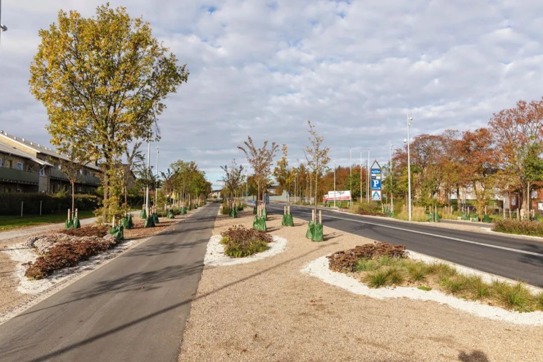 创意街区设计 | 打造人性化公共空间-53