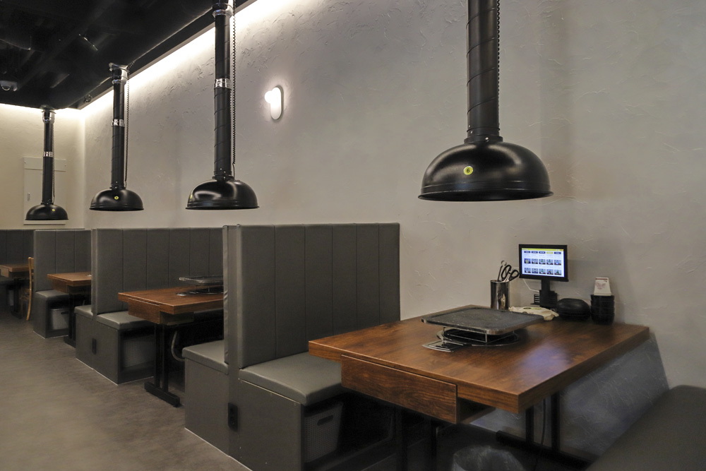 高级黑的 50 平米公寓，现代极简风格的典范-10