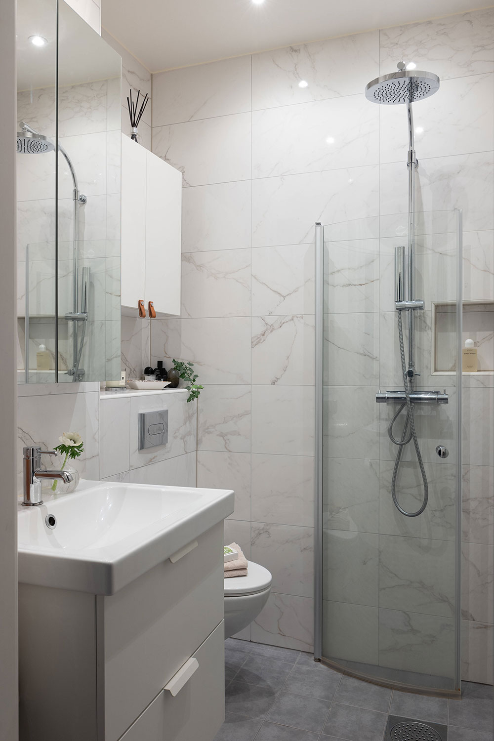 瑞典 37㎡小公寓的时尚黑色魅力-13