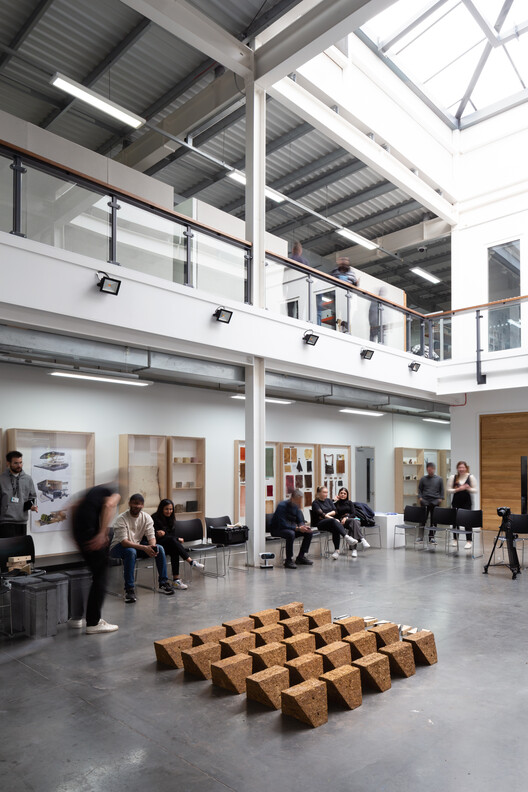 Sugarcrete™可持续建筑材料研发项目丨东伦敦大学,Grimshaw Architects-71