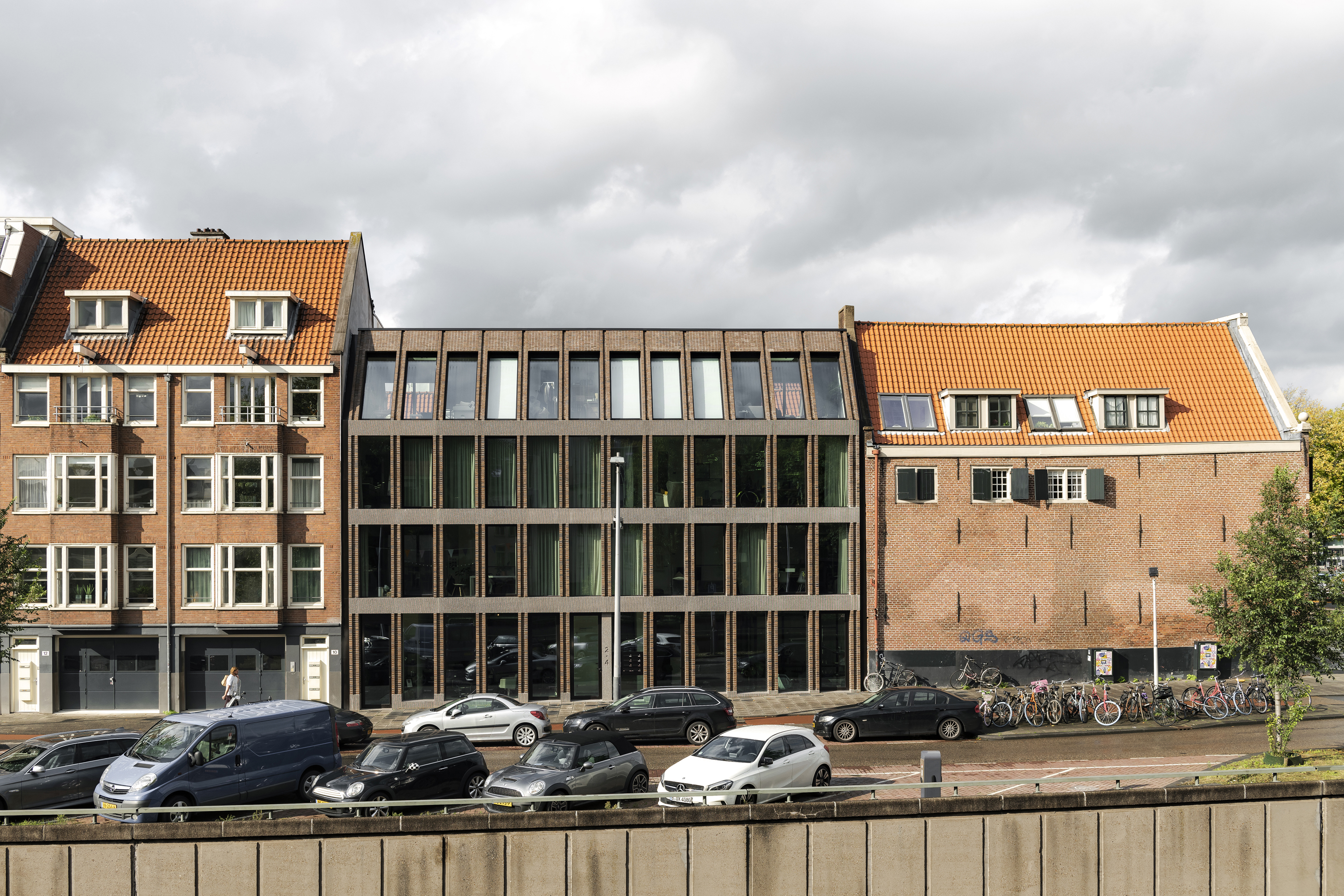 融合历史与现代的荷兰阿姆斯特丹 Foeliestraat 2-4 公寓设计-6