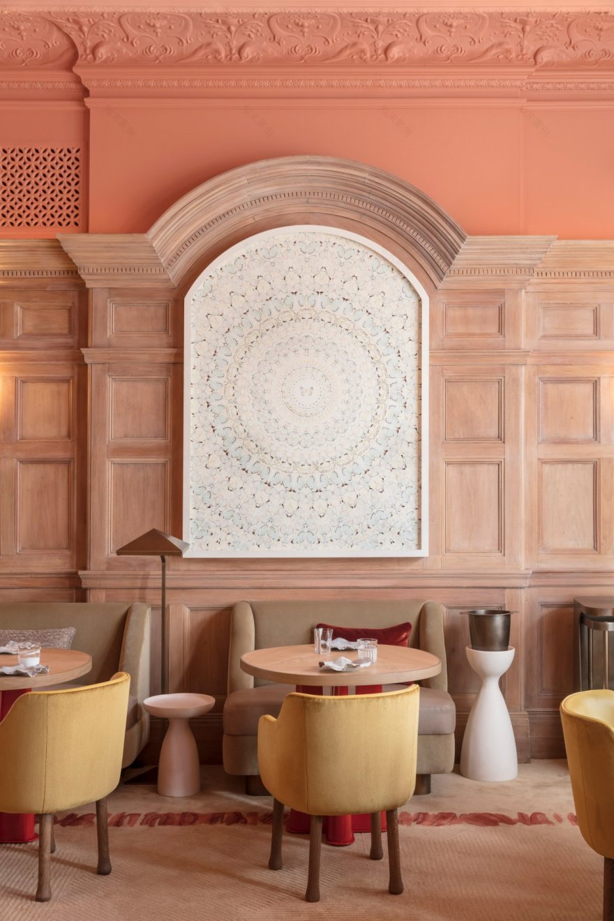 伦敦 Connaught 酒店 Helene Darroze 餐厅翻新诠释精致舒适烹饪风格-7