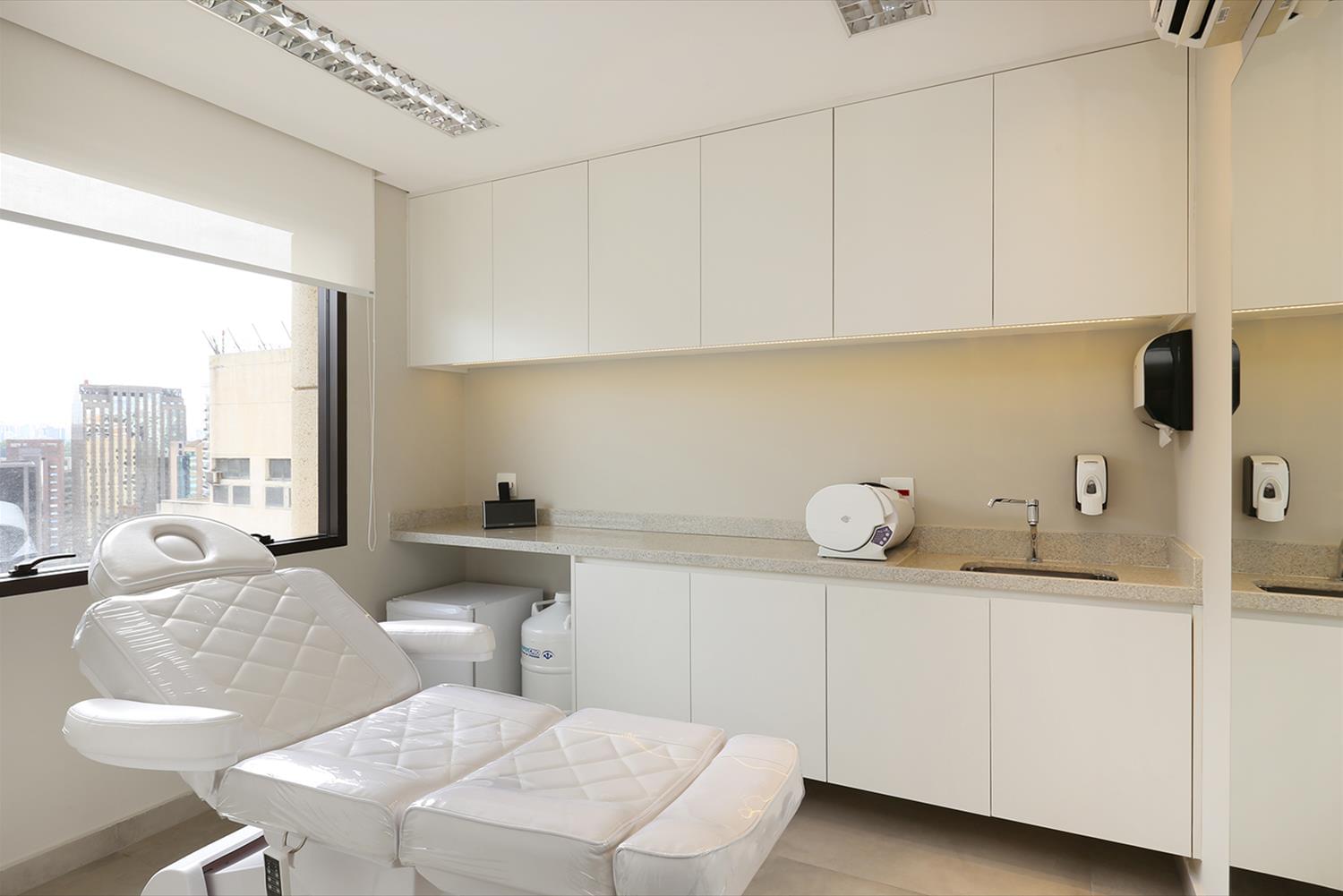 巴西医生夫妻的联合诊所设计 | 功能与美学的完美结合-8