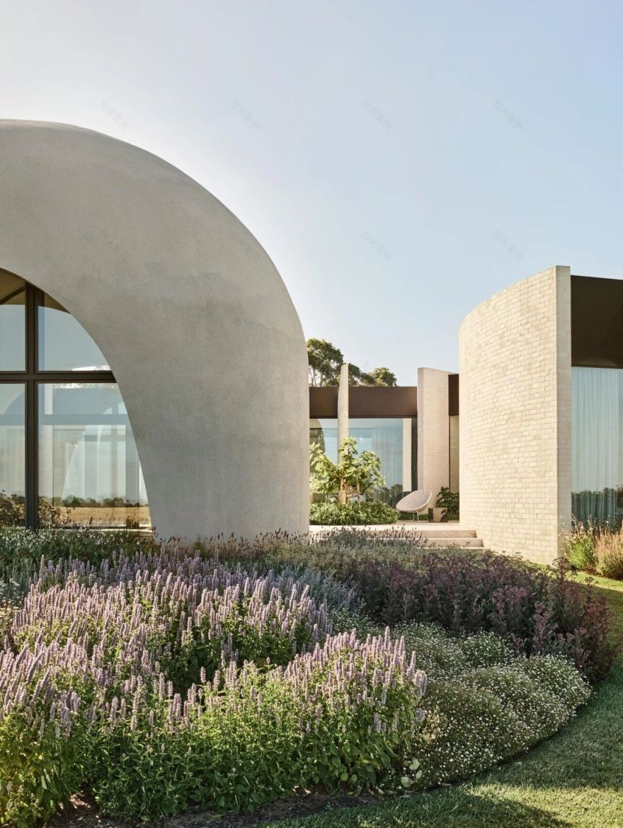 House on a Hill(山上的房子)丨澳大利亚-1