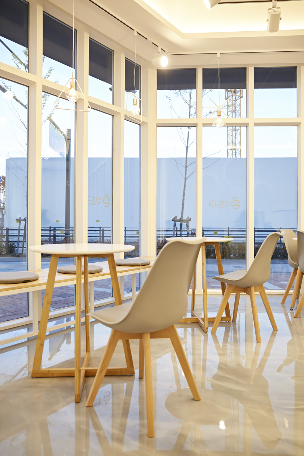 简约清新 18 坪餐厅设计-13