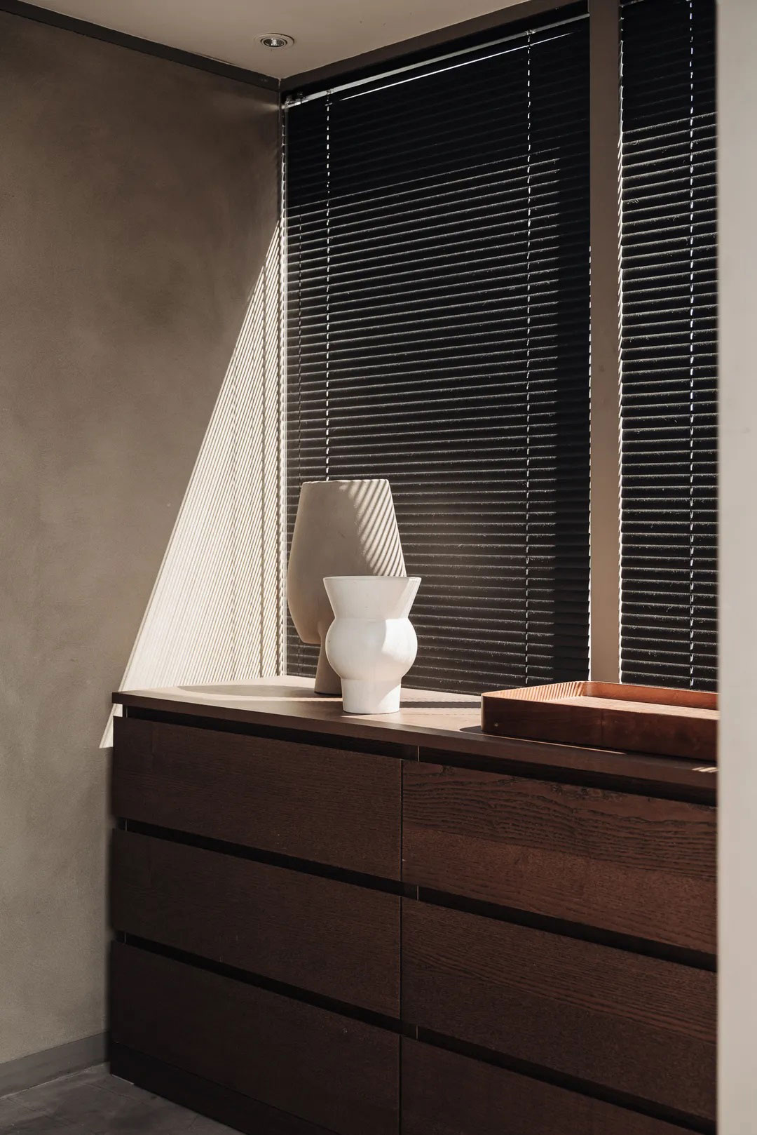 阿姆斯特丹运河公寓的自然极简设计-36