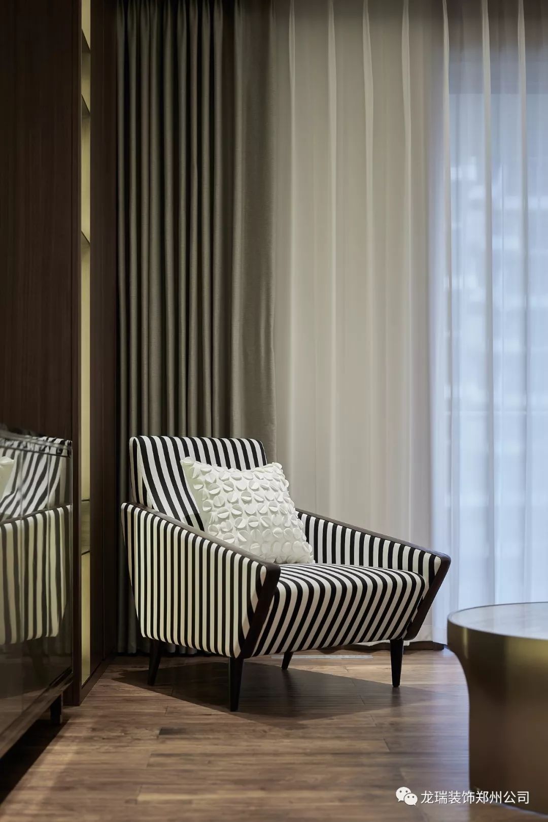 现代简约中的线条哲学-42