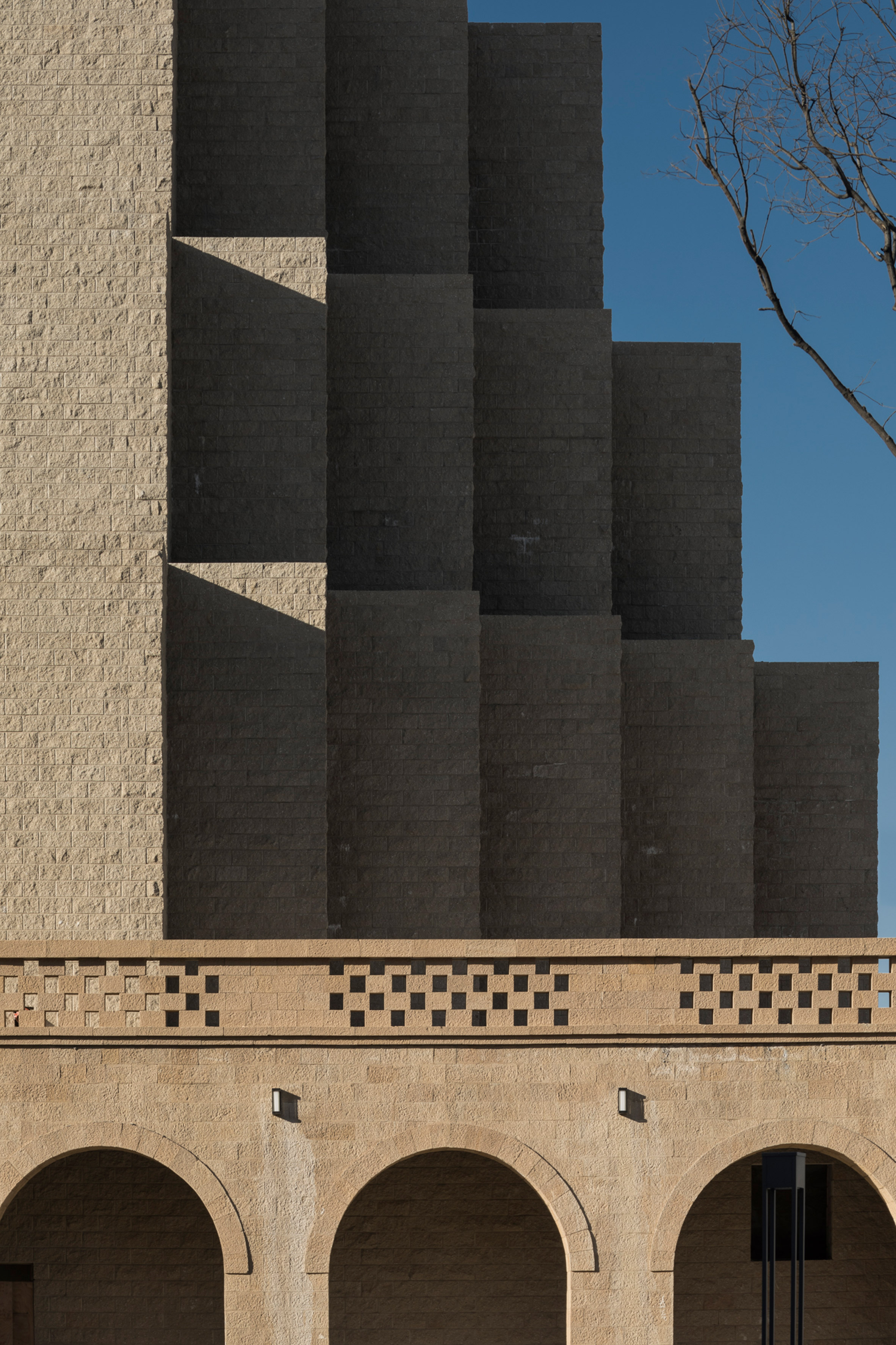 延安大学校园融入古石窑洞文化-22