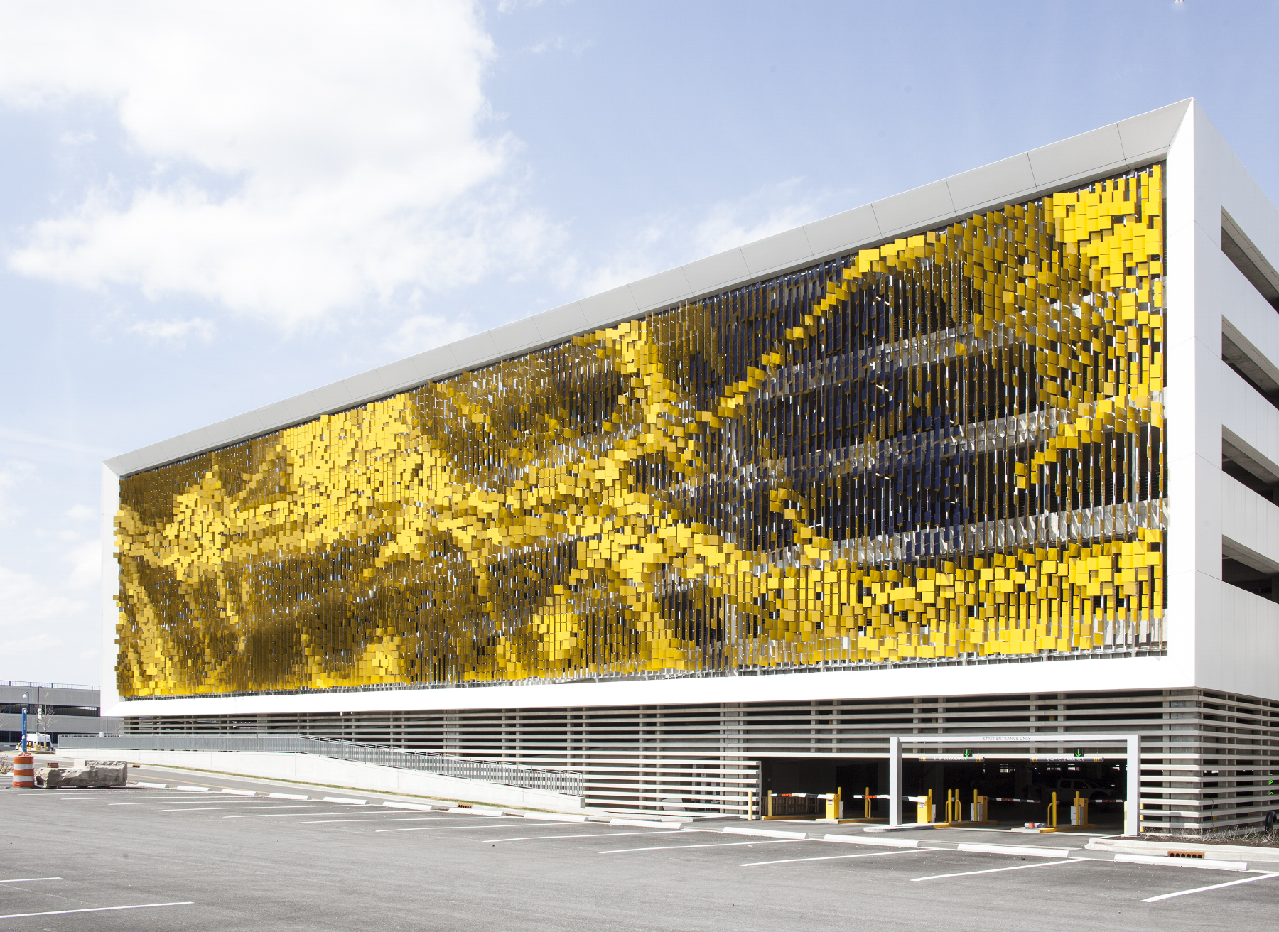 May / September Hospital Parking Structure Facade | Urbana / Rob Ley-13
