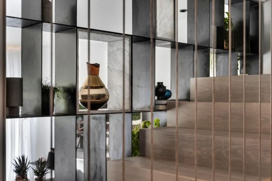 Aviram Kushmirski 打造轻奢风空间,黑白色调与实木地板的完美搭配-23