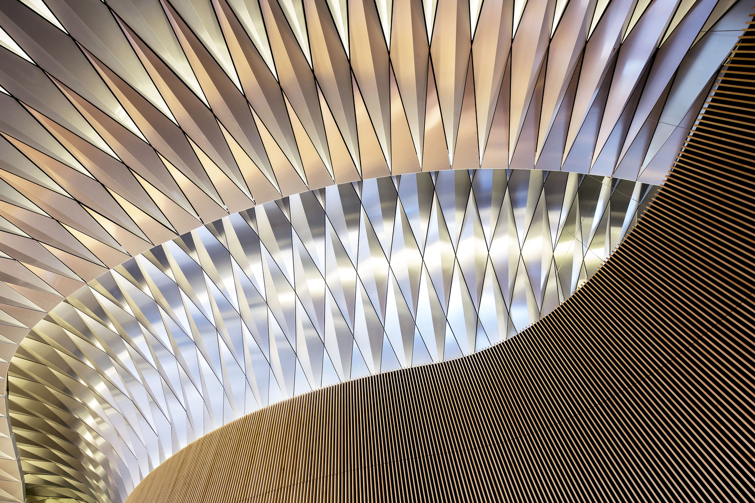 悉尼最繁忙十字路口的折叠铝钻石遮阳篷-34