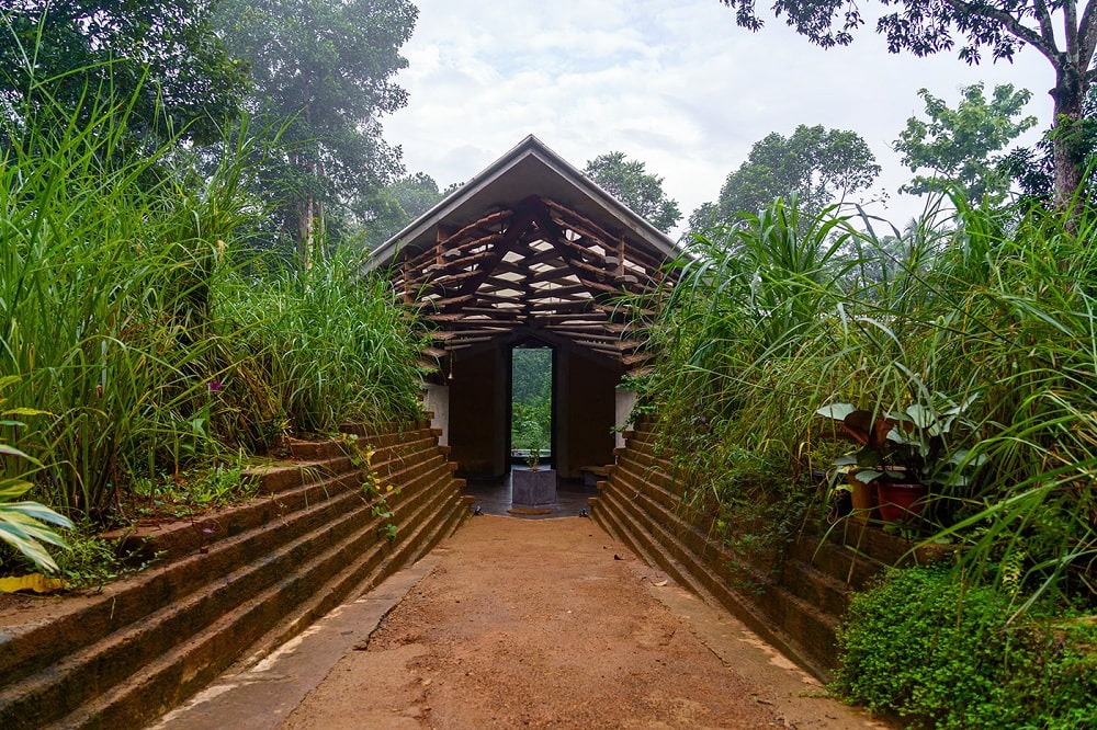 Blending Vernacular Design Elements in Contemporary Architecture-18