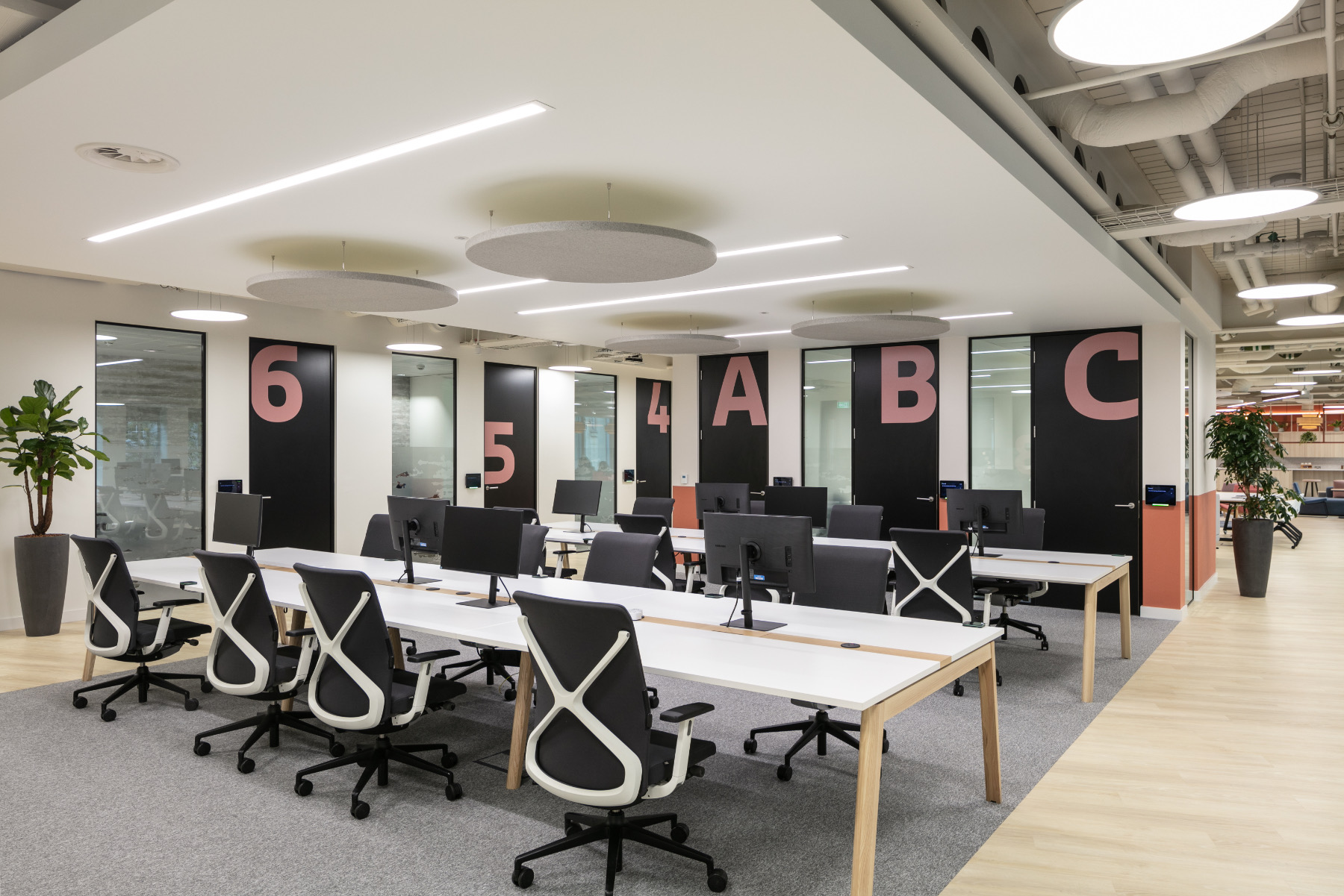 Inside Sodexo’s New London Office - Officelovin'-8