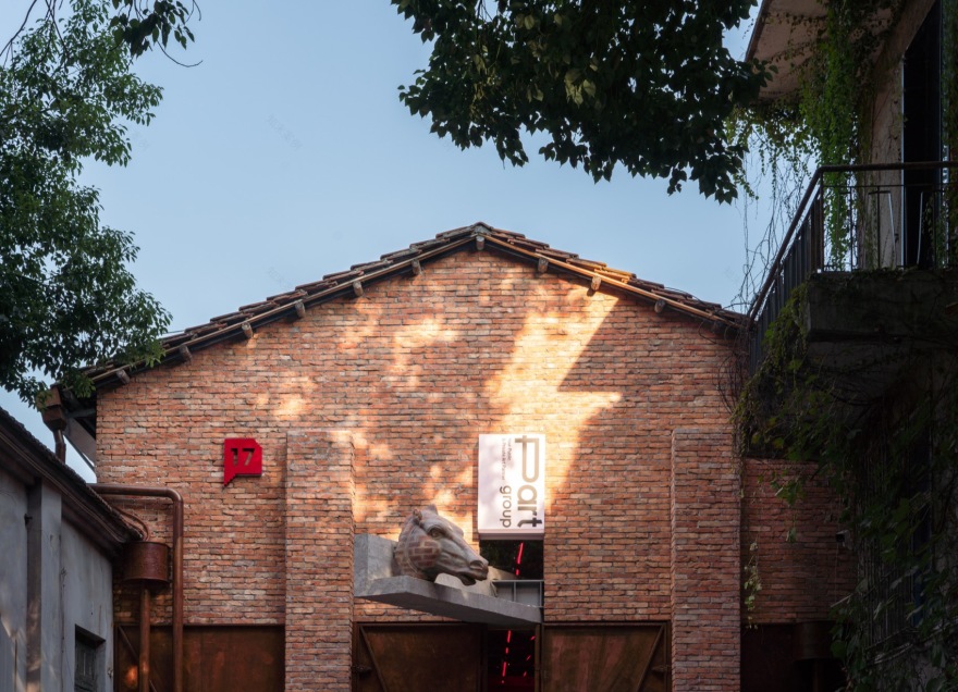 “汉阳造兵工厂”工业遗产改造:东通菜园艺术空间丨中国武汉丨青微舍(武汉)工作室-51