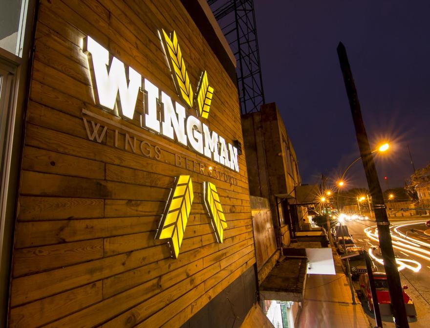 墨西哥Wingman体育酒吧Wings店室内设计丨墨西哥瓜达拉哈拉丨当地工作室deFORMA-15