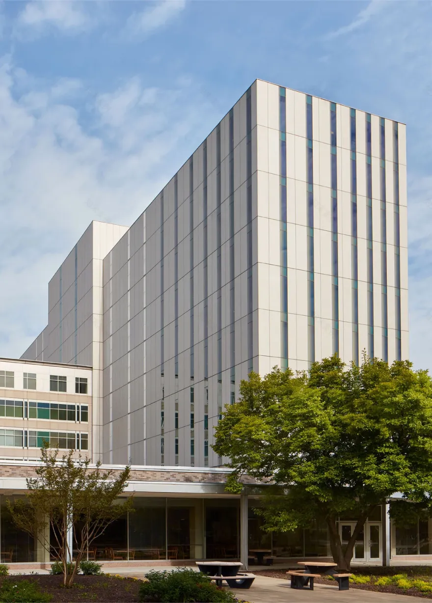 阿瑟 J·阿尔特迈尔联邦大楼的节能翻新丨马里丨Snow Kreilich Architects,HGA-7