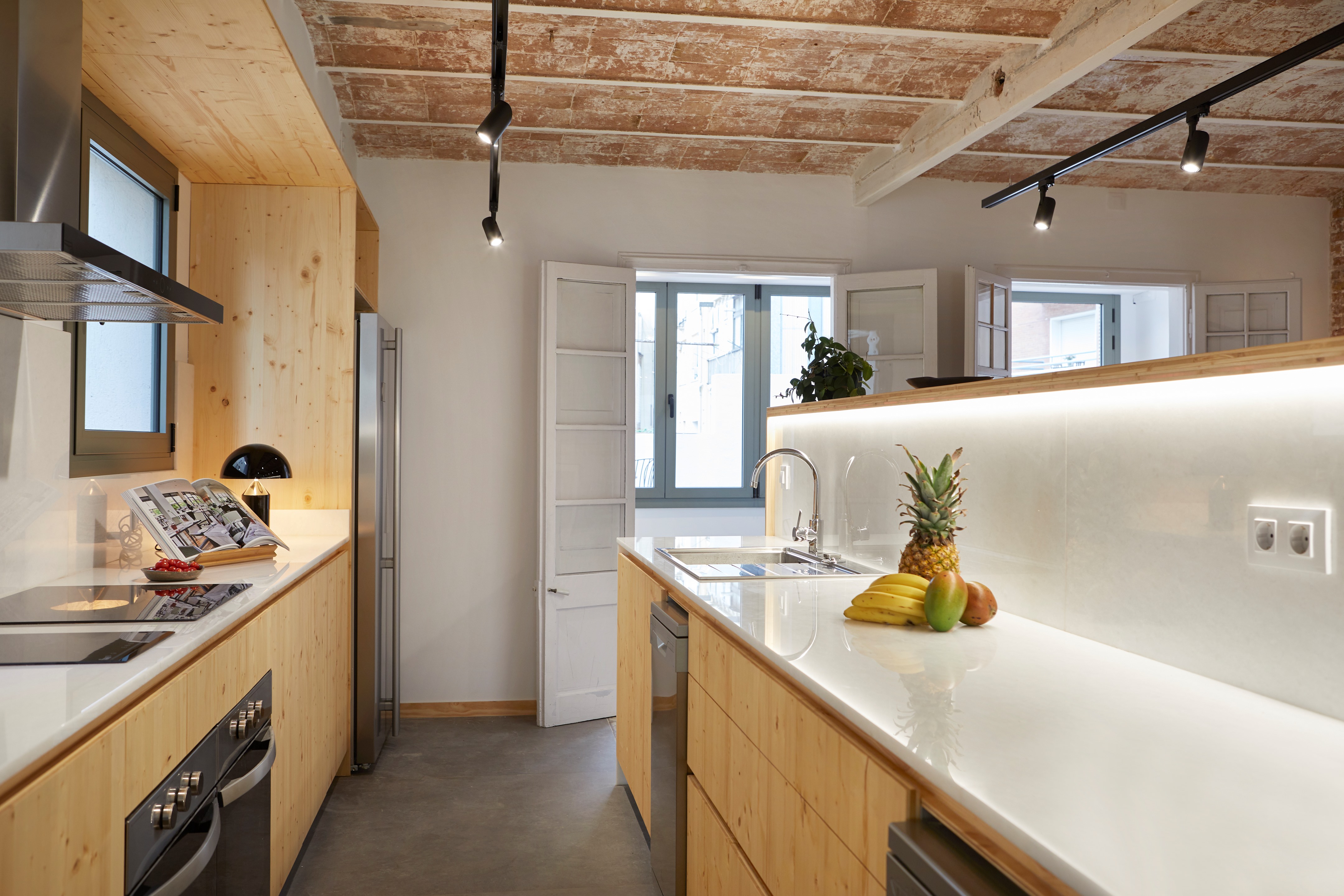 巴塞罗那共享公寓设计，打造青春活力空间-29