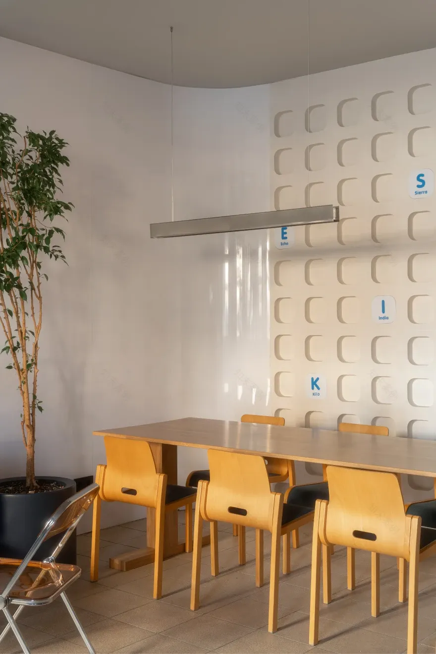 Кофейня в усадьбе XIX века в Екатеринбурге по проекту Zavod11-12