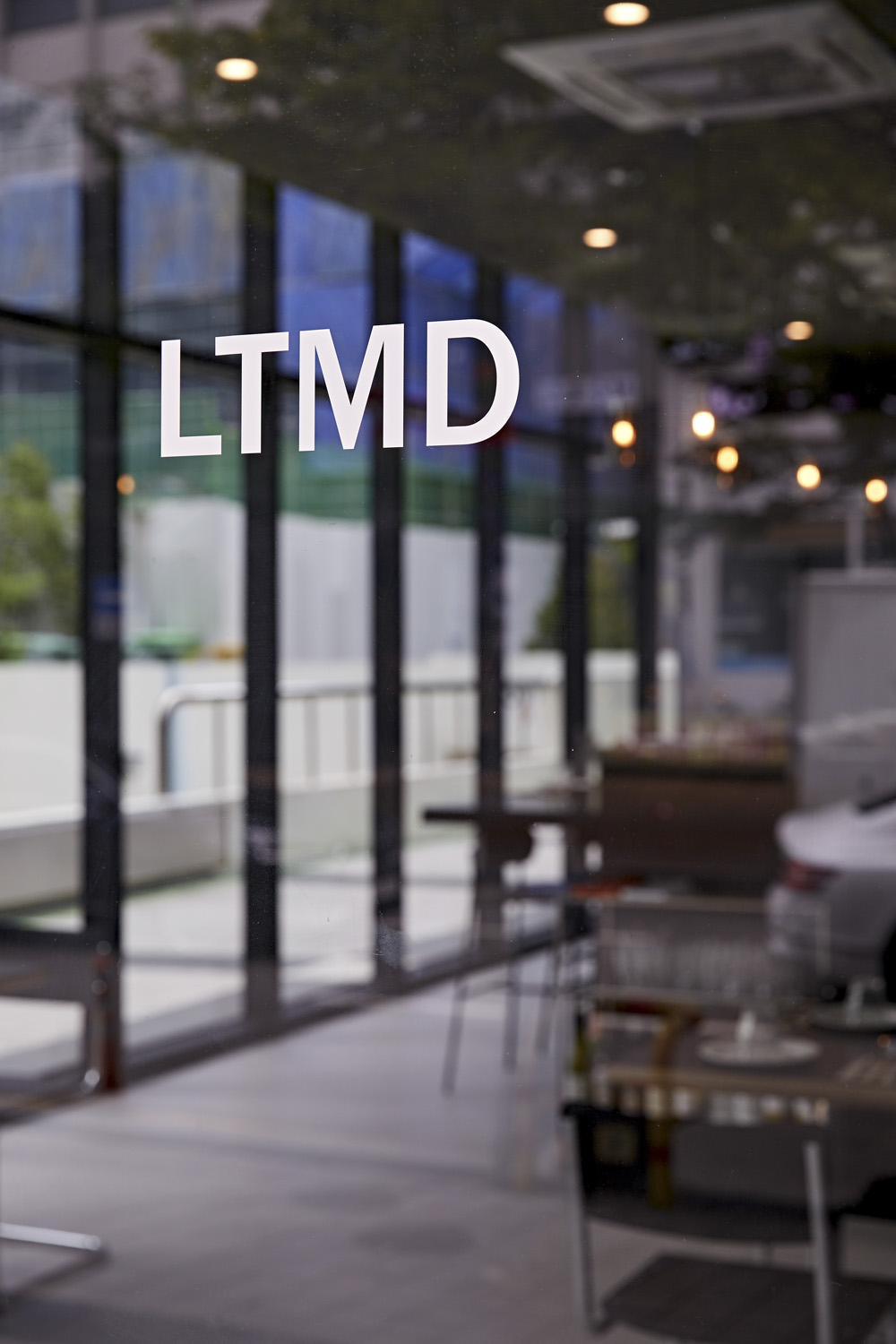 优雅极简，13 平意大利风格小空间的华丽转身-13