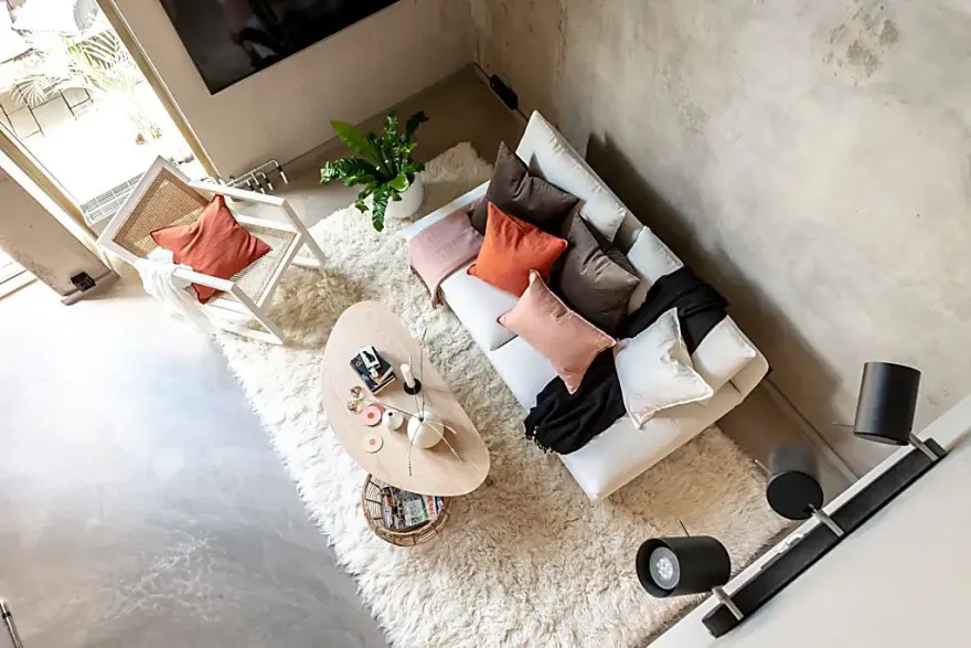 独特粉色工业风,60m2 两层公寓设计惊艳亮相-16