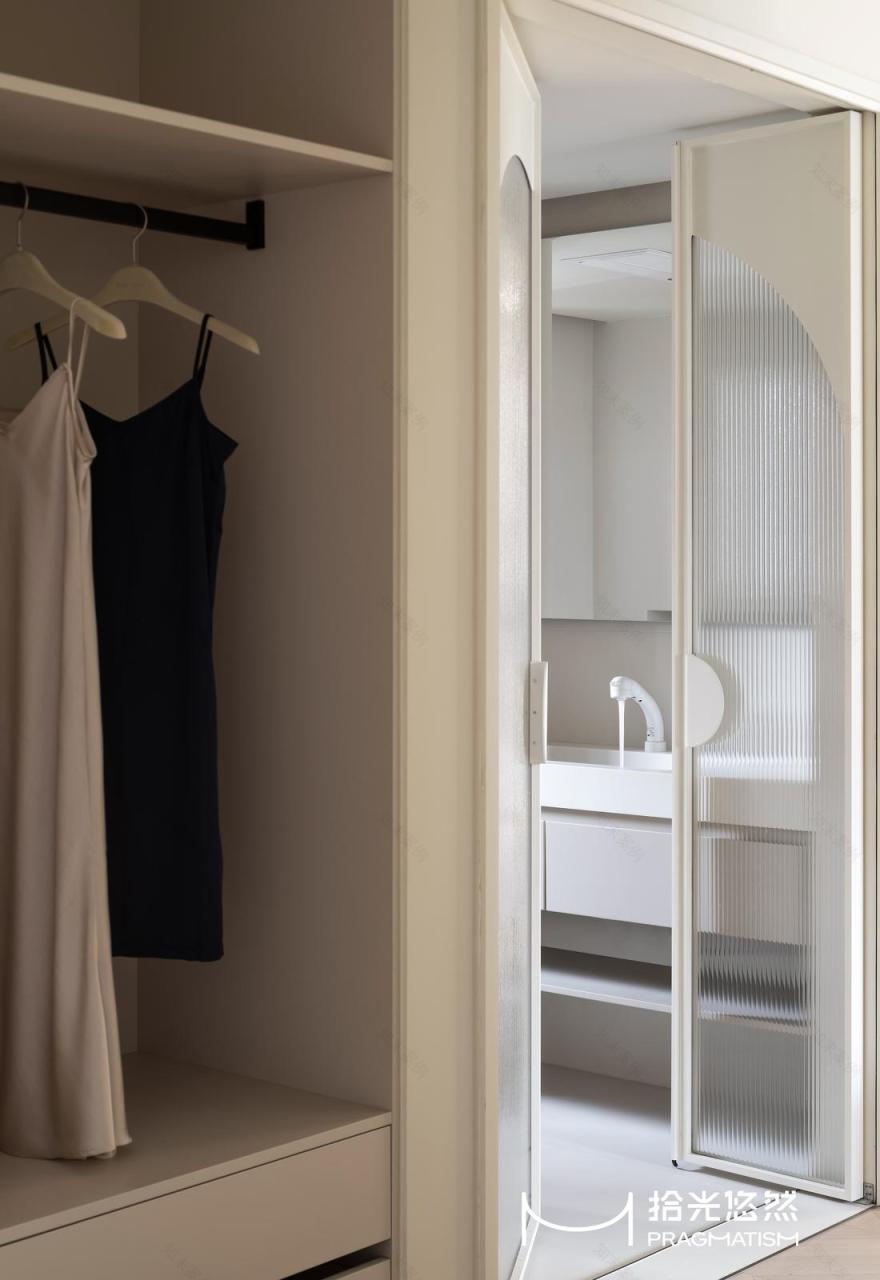 年轻夫妻的舒适大平层-82