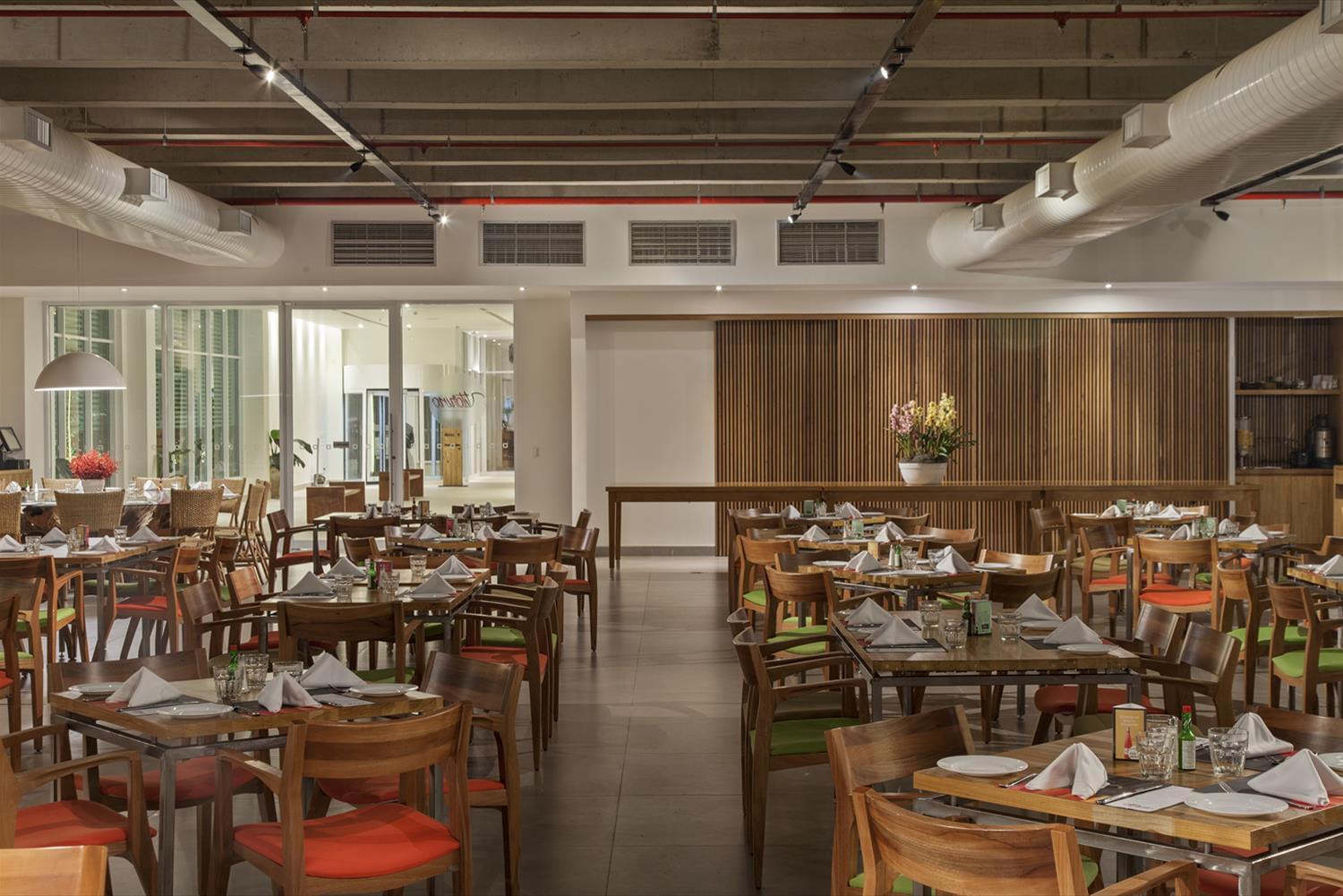 巴西 Vitória Hotel Paulínia | 现代风格与自然元素的完美融合-14