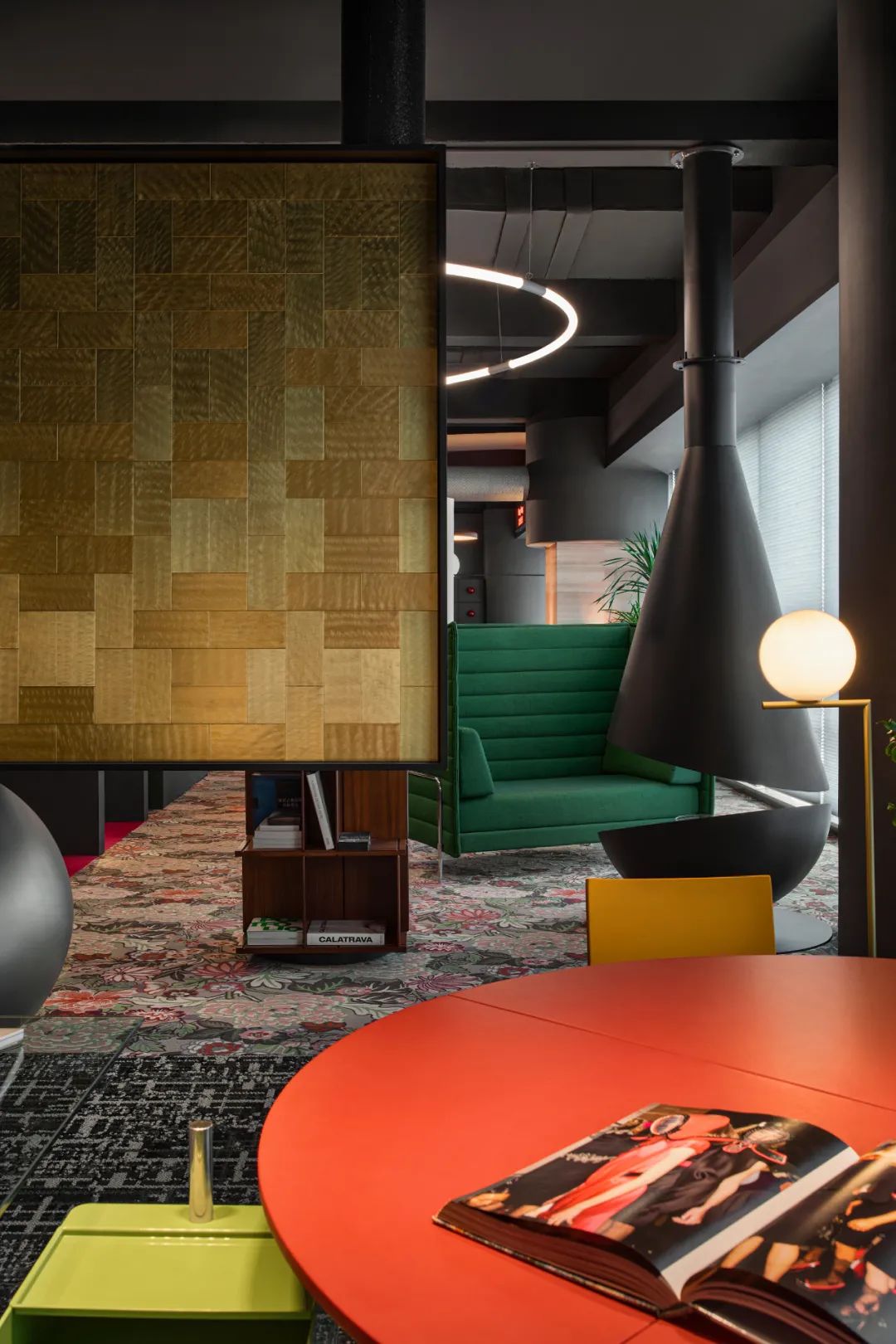 西安黑洞Haydon丨中国西安丨SALONE DEL SALON得德设计-123