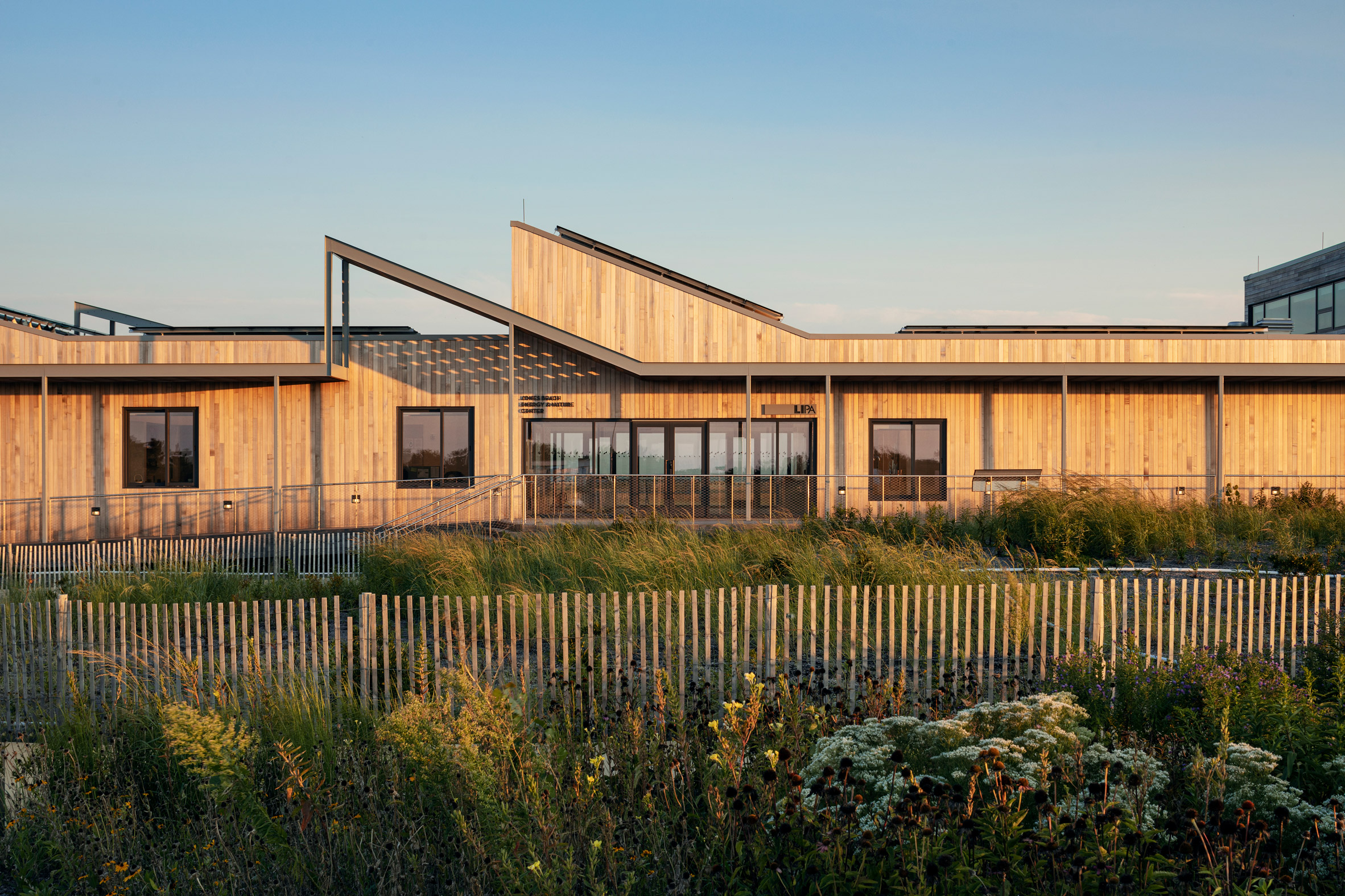 纽约海滨能源与自然中心 | 木结构屋顶的生态佳作-15