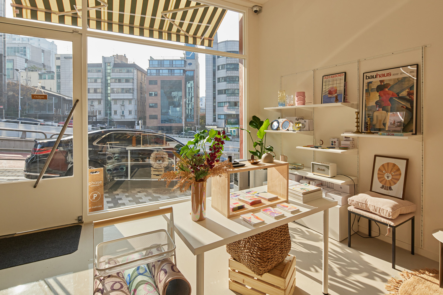 欧洲风情 17 平小空间，贝壳元素打造精致卧室&工作室-10