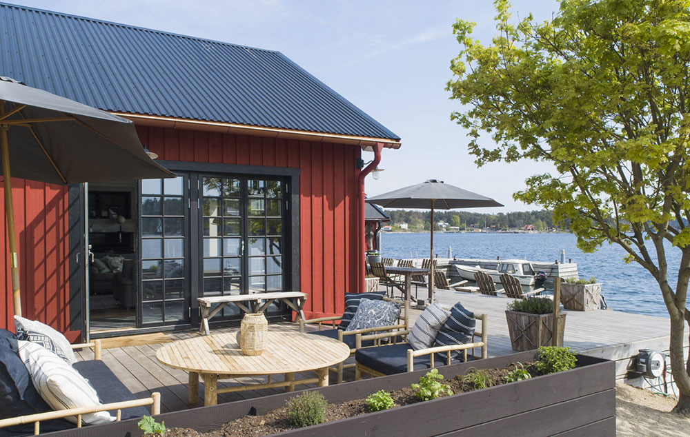 瑞典海岸小岛的工业风红色美墅-26