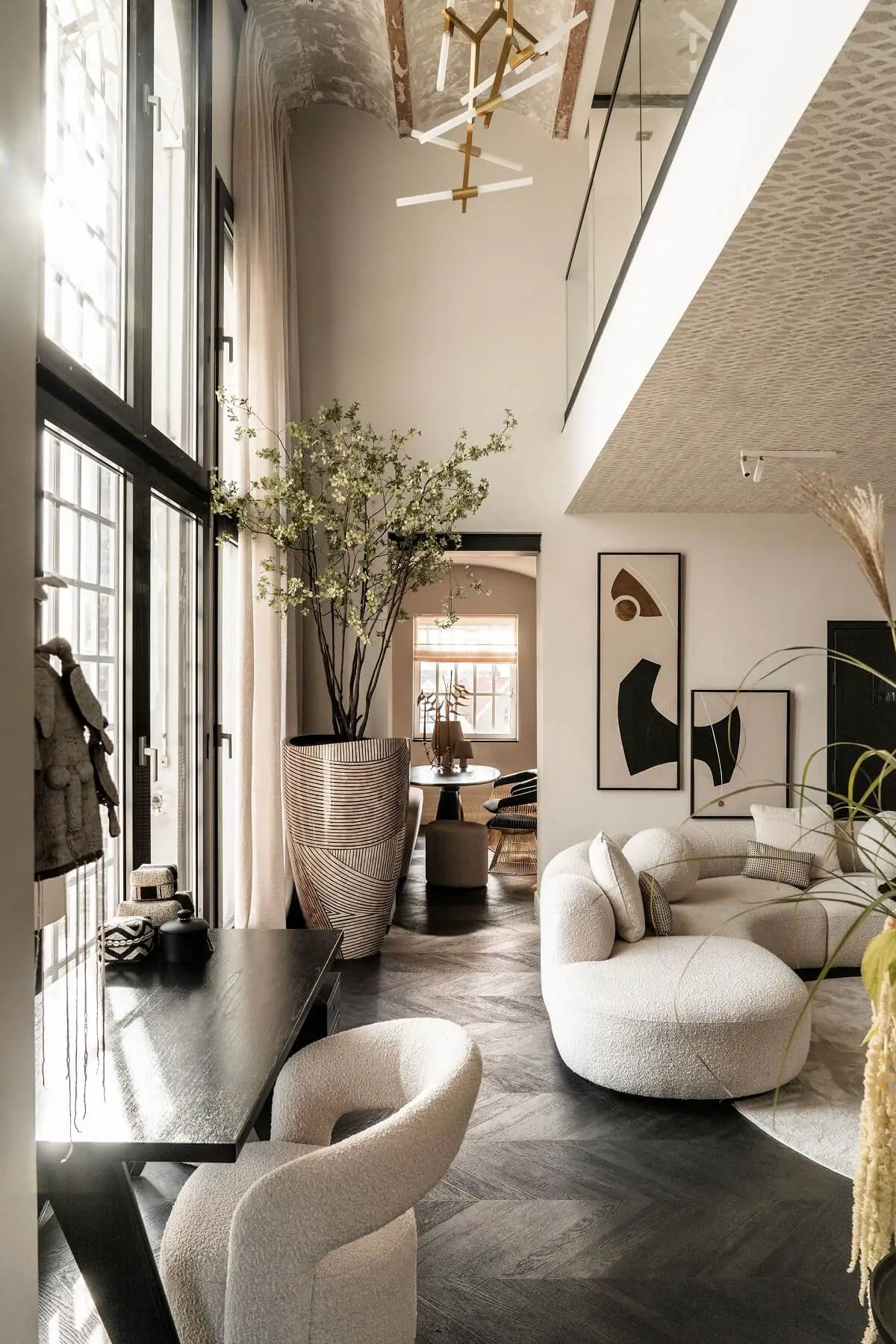 荷兰旋转公寓 | 古典与现代的完美结合-2