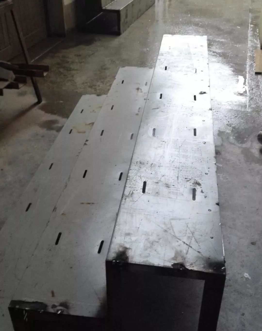 78岁爷爷改造荒废院子，为孙女建起一座花园-119