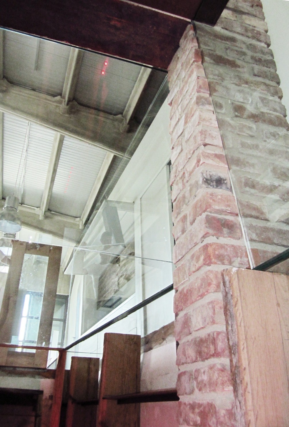 与相邻的相连-44