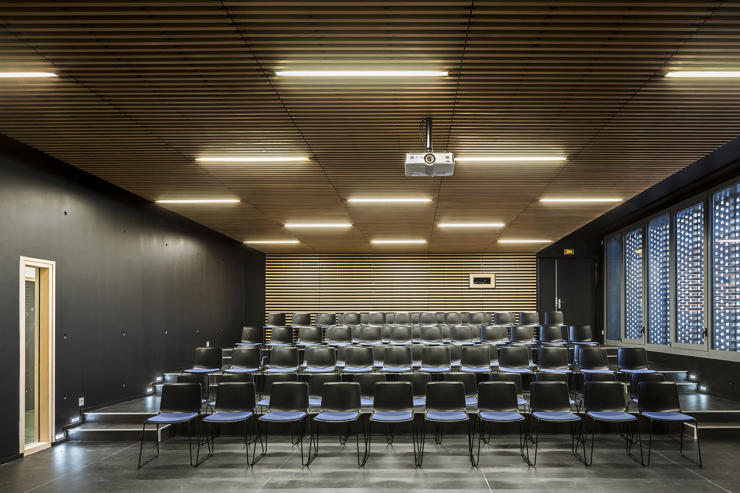 法国布雷蒂尼 apprenticeship 学校,以人为本的设计理念-23